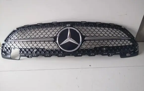 Mercedes-Benz C AMG W202 Manufacturer badge logo/emblem A2068884900 A2068882100