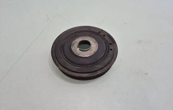 Ford Fiesta Crankshaft pulley 
