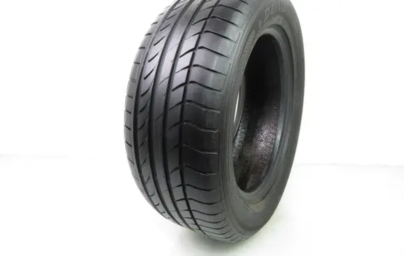 Volkswagen Golf V R16 summer tire 