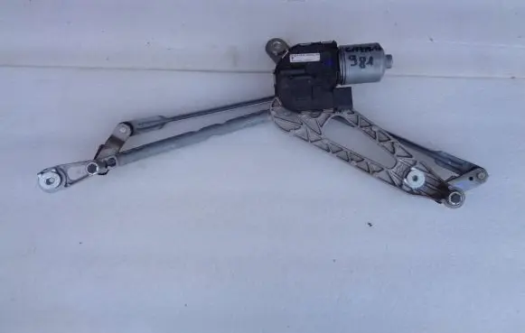 Porsche Cayman 981 Front wiper linkage and motor 99162410504