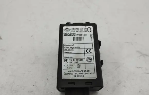 Nissan X-Trail T30 Door central lock control unit/module 285963Y50 5WK46472B