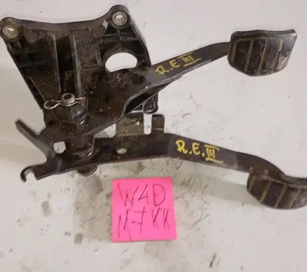 Renault Espace III Brake pedal 755254