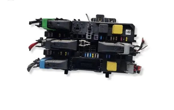 Opel Zafira B Fuse module 5DK00866943