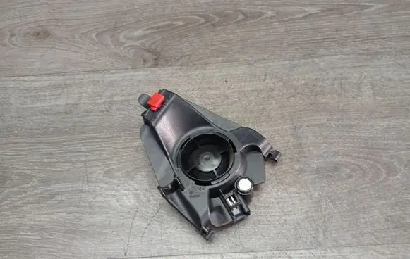 Volvo V70 Parcel shelf speaker 8633993