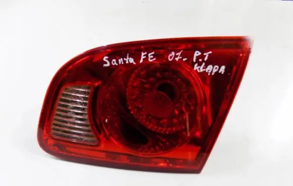 Hyundai Santa Fe Tailgate rear/tail lights