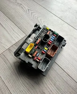 Citroen C5 BSM Control unit 9675877980 BSMR02