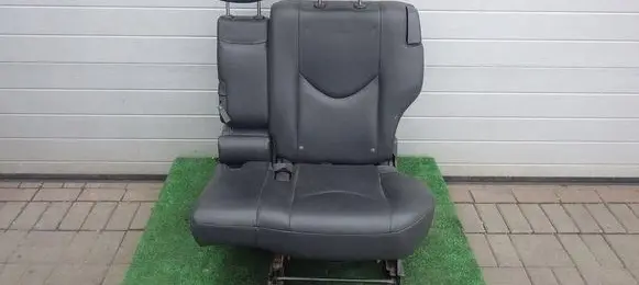 Toyota RAV 4 (XA30) Second row seats LEWY