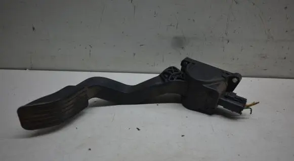 Citroen C4 I Accelerator throttle pedal 9680565880