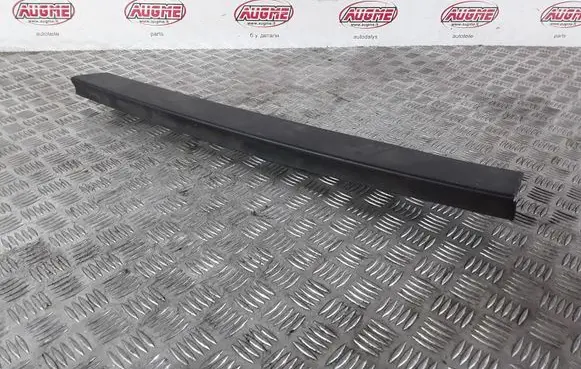 Trunk/boot lower side trim panel