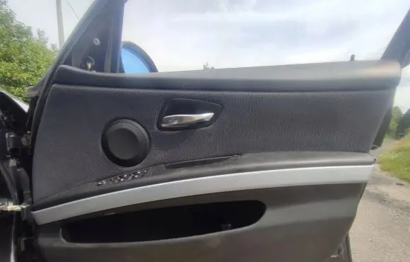 BMW 3 E90 E91 Front door card panel trim