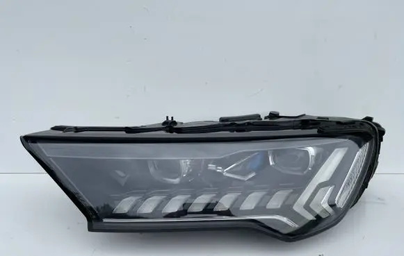 Audi Q7 4M Headlight/headlamp 4M0941085C