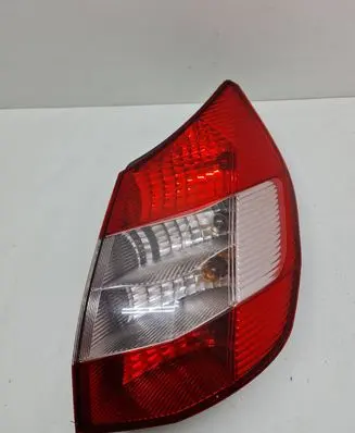 Renault Scenic II - Grand scenic II Rear/tail lights 15911600