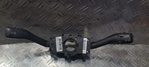 Volkswagen PASSAT B5.5 Indicator stalk 8l0953513g 4b0953503h