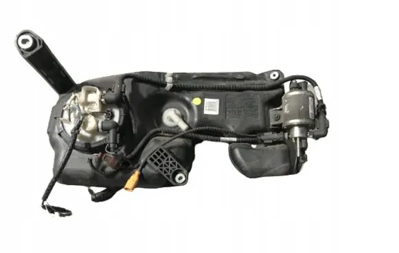 Audi Q7 4L AdBlue liquid reservoir 4L0131899F