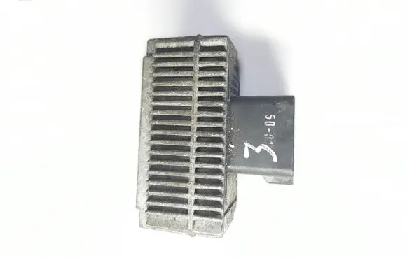 Opel Zafira A Glow plug pre-heat relay 09132691 51299008