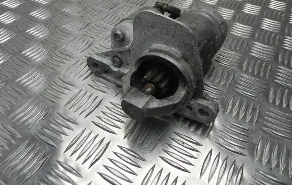 Nissan Juke I F15 Starter motor 23300EN20B VD10214