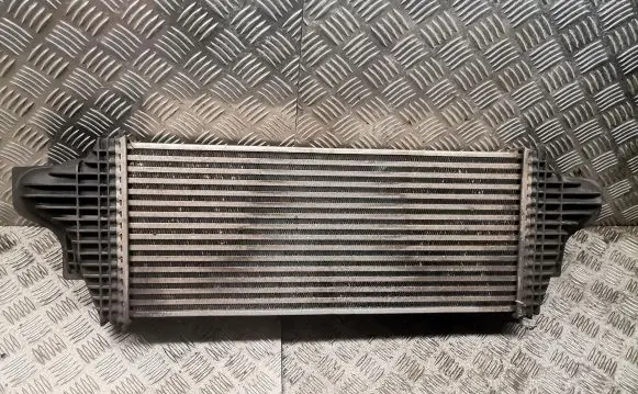 Mercedes-Benz R W251 Intercooler radiator