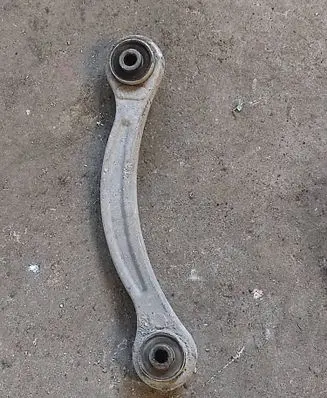 Chrysler 300 - 300C Rear upper control arm/wishbone