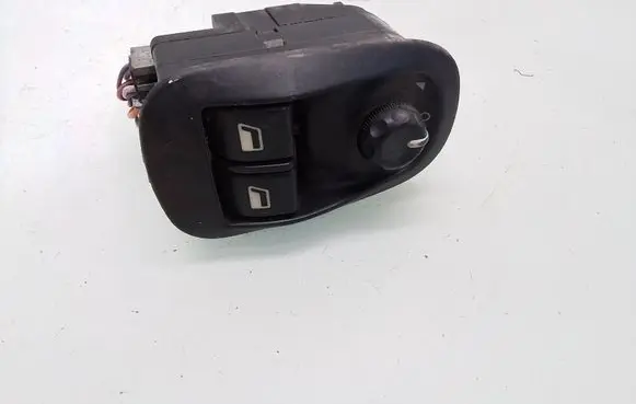 Peugeot 206 Electric window control switch 11530