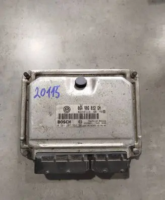 Volkswagen New Beetle Engine control unit/module 0261207364 06A906032GN