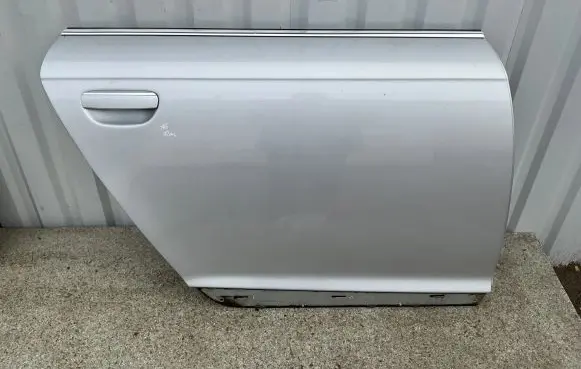 Audi A6 S6 C6 4F Rear door