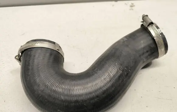 Porsche Cayenne (92A) Intercooler hose/pipe 7P0145972D