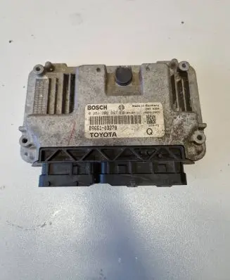 Toyota Yaris Engine control unit/module 896610D270 1039S12559 0261208841