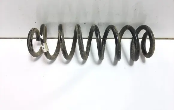 Volkswagen Golf VII Rear coil spring 5Q0511115