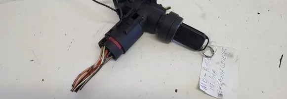 Mercedes-Benz A W168 Ignition lock A1684620253 0018203126