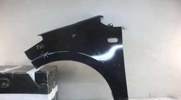 Fender mounting bracket