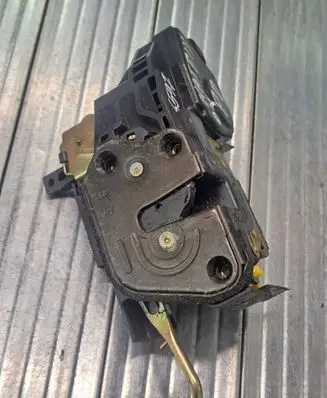 Hyundai Matrix Front door lock