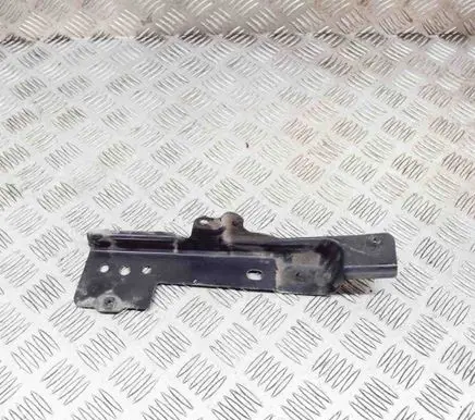 Audi Q7 4L Fender mounting bracket 4L0805698