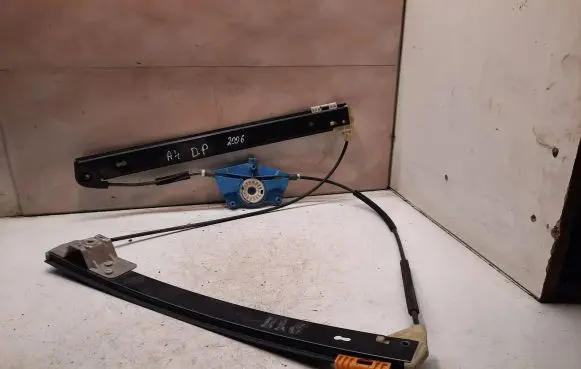 Audi A4 S4 B7 8E 8H Sliding door window regulator with motor 104932107