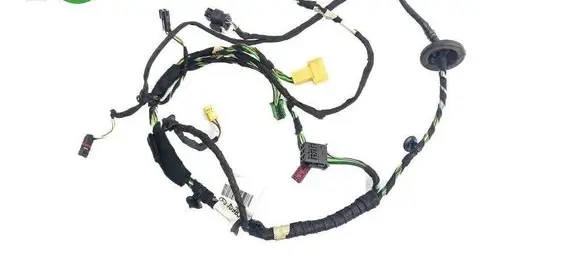 Mercedes-Benz C W204 Front door wiring loom A2045409835