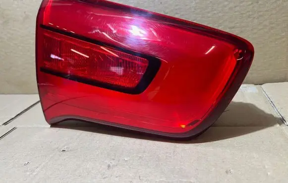 KIA Sportage Tailgate rear/tail lights