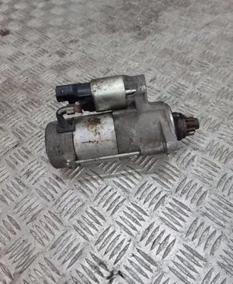 Volkswagen PASSAT B8 Starter motor 02E911024J