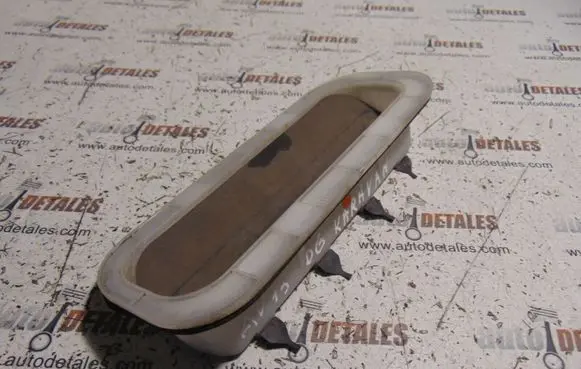 Toyota Avensis T270 Quarter panel pressure vent 62940-05030