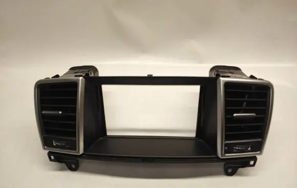 Mercedes-Benz GL X166 Dashboard air vent grill cover trim A1668300854