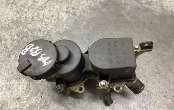 Mercedes-Benz B W245 Oil breather separator A6400101062 ZGS004 0928400554