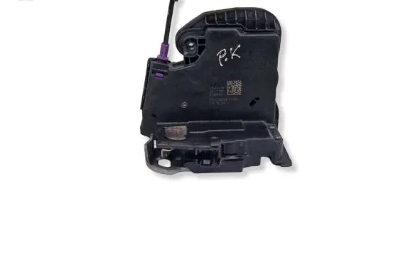 Opel Insignia B Front door lock 30350770