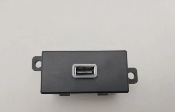 Chrysler Pacifica USB socket connector 68256810AA