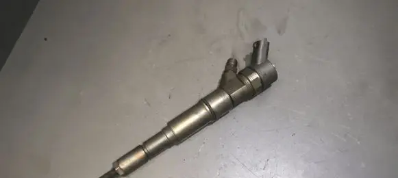 BMW X5 E53 Fuel injector 0986435022 7785573