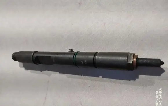 Audi A6 S6 C5 4B Fuel injector 059230201