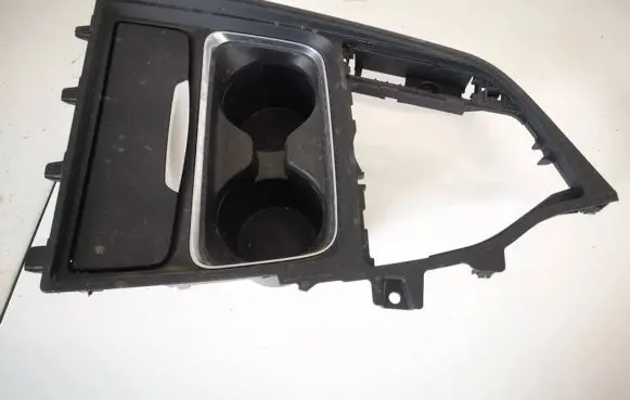 BMW 3 F30 F35 F31 Cup holder 105048744 82197