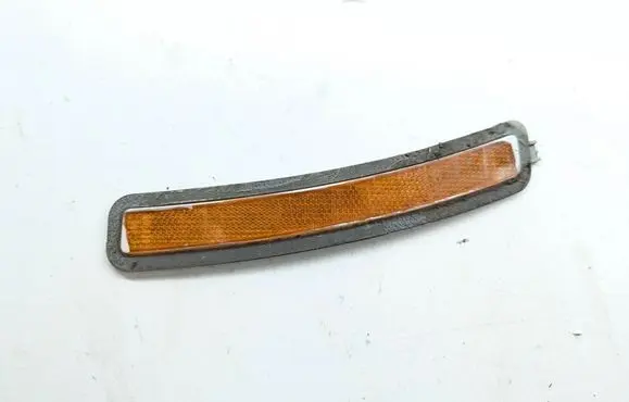 BMW 5 G30 G31 G38 Front reflector 7349128