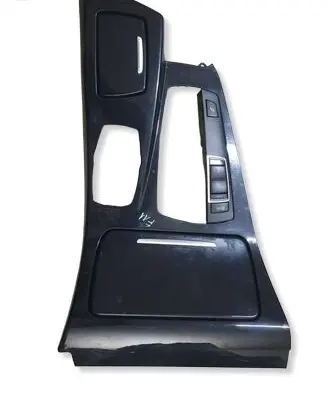 BMW 5 F10 F11 Cup holder front 9256131 82017003