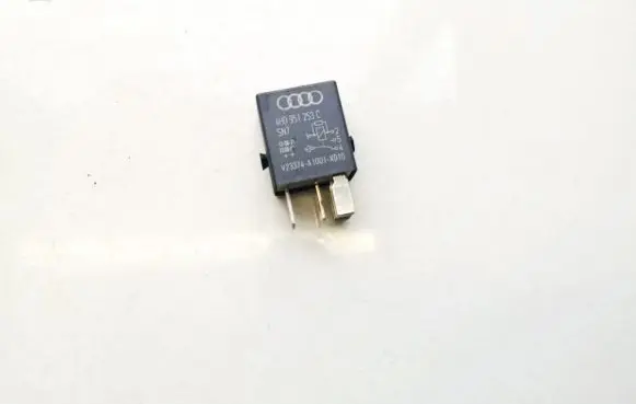 Volkswagen Jetta VI Other relay 4h0951253c v23374-a1001-x010