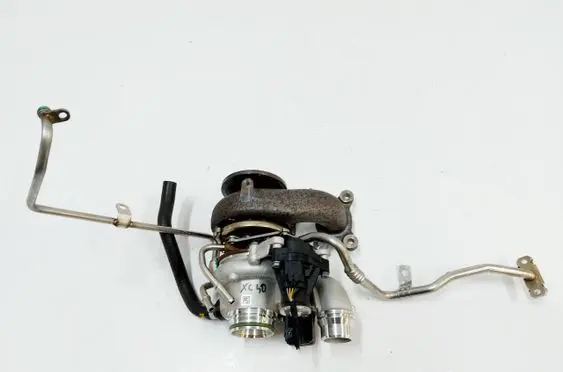 Volvo XC40 Turbo 33261308