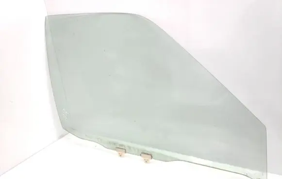 Nissan Pathfinder R50 Front door window glass four-door 43R00033 M2H3AS2
