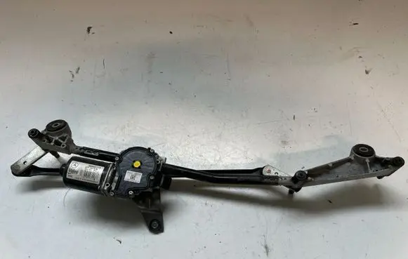 Front wiper linkage and motor